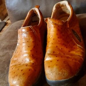 ROPER OSTRICH PRINT SLIP ON LOWS